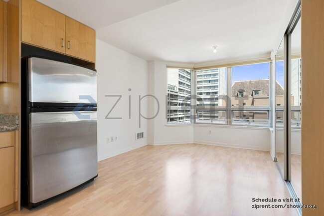 Building Photo - 750 Van Ness Ave