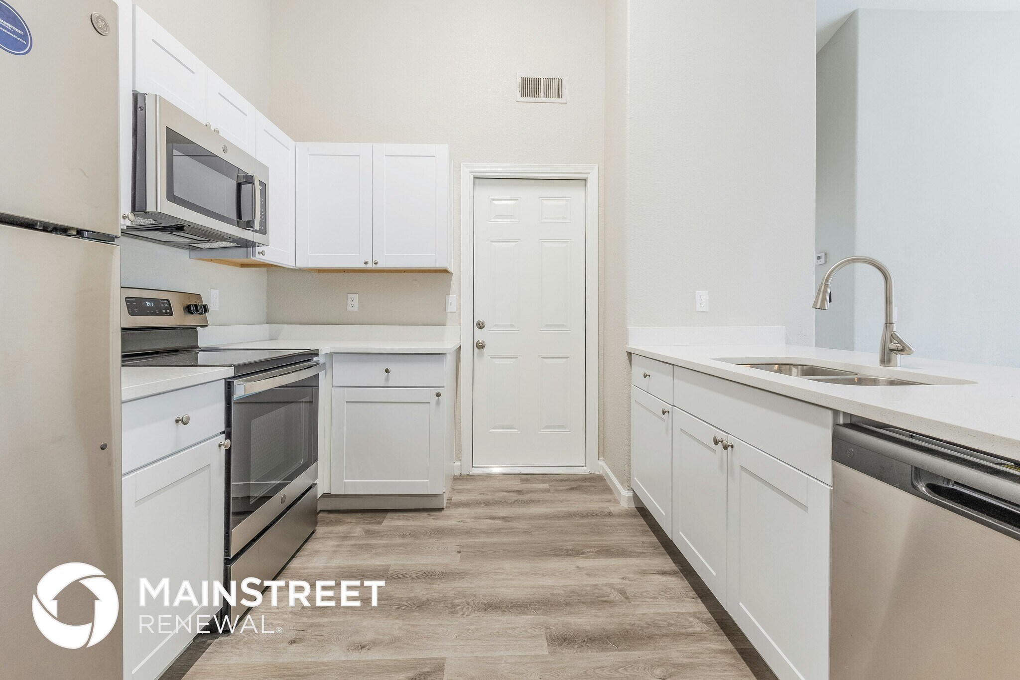 Building Photo - 9008 W Yale St