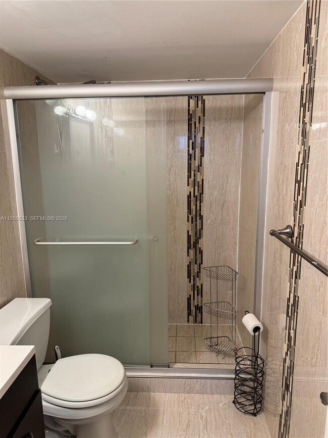 Building Photo - 2821 N Miami Beach Blvd