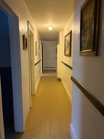 Building Photo - 5610 S Wilton Pl