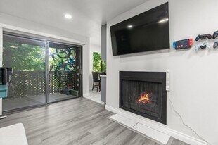 Building Photo - 2157 Arnold Way