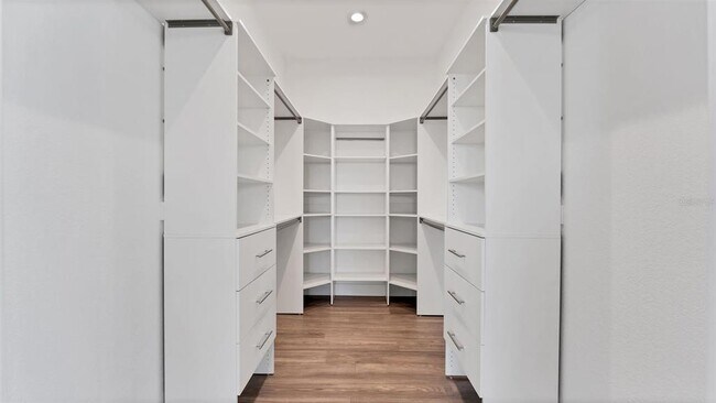 Building Photo - 10395 Coral Landings Ln