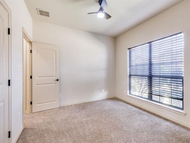 Building Photo - 2609 Plains View Dr