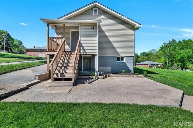 Building Photo - 330 Chambers Rd