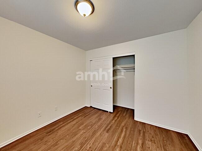 Building Photo - 10377 Calypso Cave St