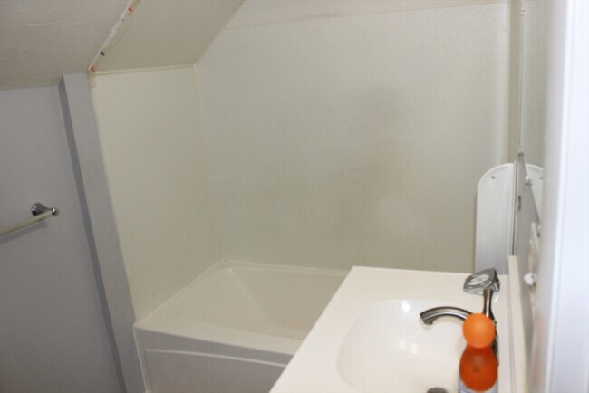 Building Photo - 58 Harrison Ave