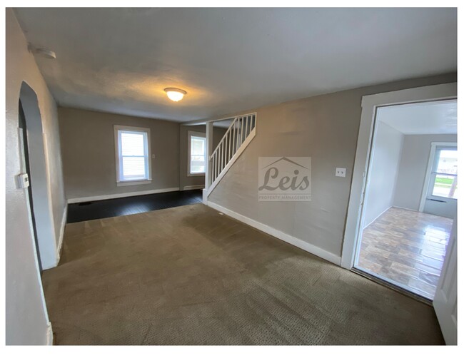 Building Photo - 618 Sweitzer St