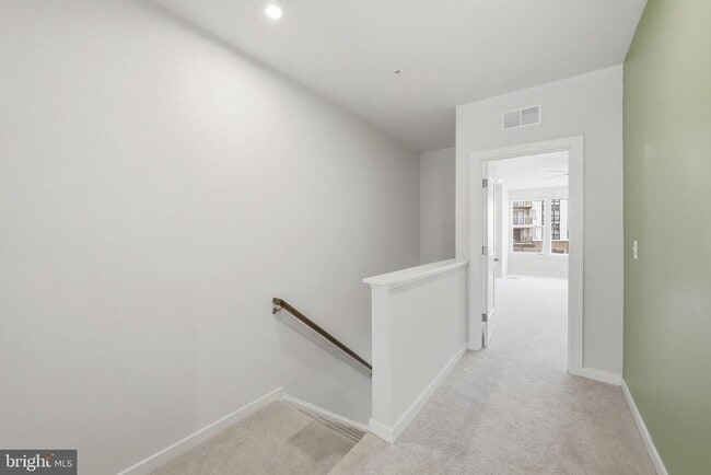 Building Photo - 43732 Transit Sq