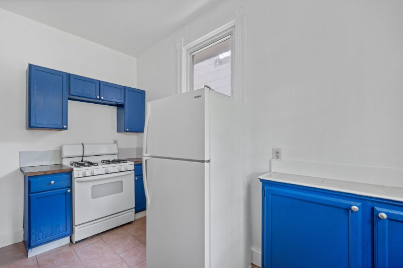 Building Photo - 3633 Borden St
