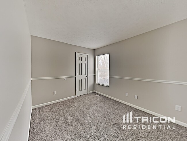 Building Photo - 6820 W Denton Dr
