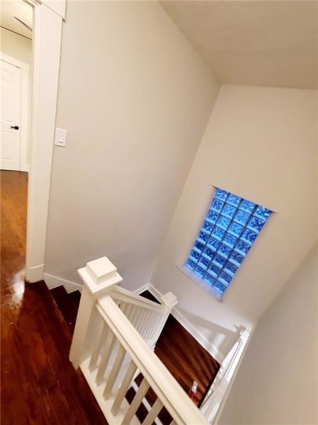Building Photo - 3566 Beechwood Blvd