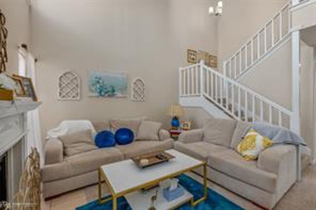 Building Photo - North Bossier Townhouse