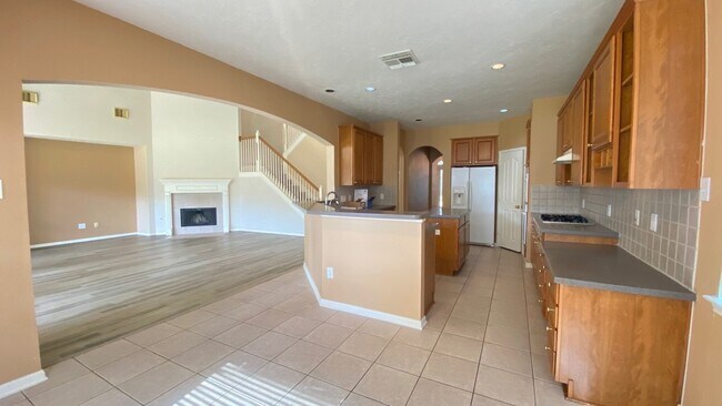 Building Photo - 2503 Westerlake Dr