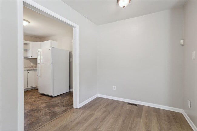 Building Photo - Big Bethel Heights - Hampton