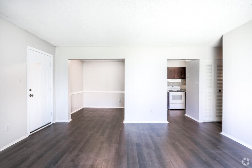 2BR, 2BA - Shadowood Apartments
