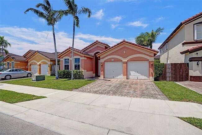 Building Photo - 15385 SW 93rd Ln
