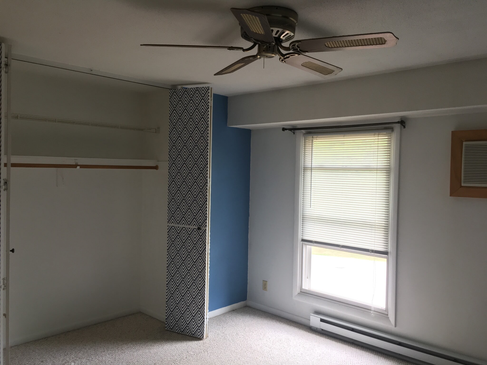 Building Photo - 280 Ledgewood Cir