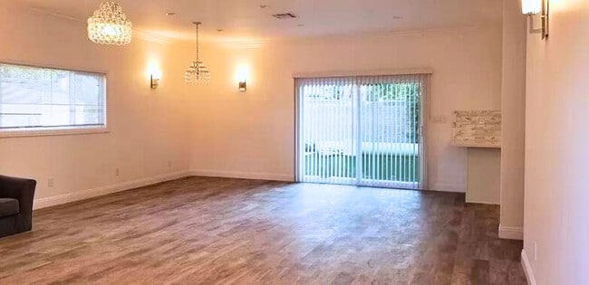 Building Photo - 5707 Melvin Ave