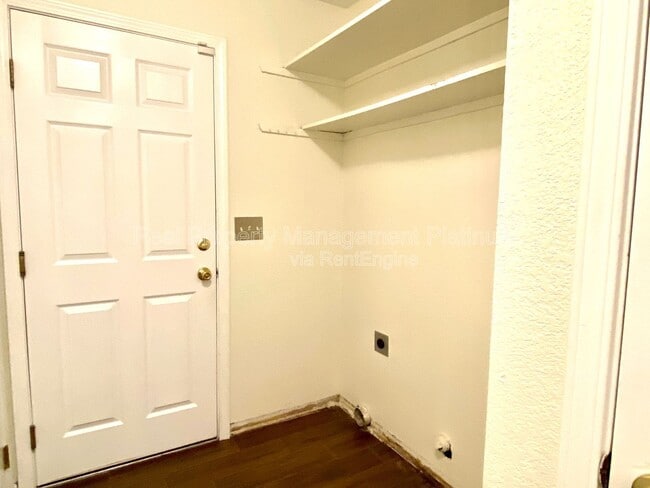 Building Photo - 5811 W Sample Ave