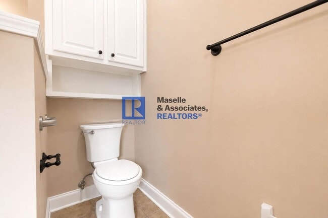 Building Photo - 3 Bed / 2 Bath Home on the Water in Ashbrooke