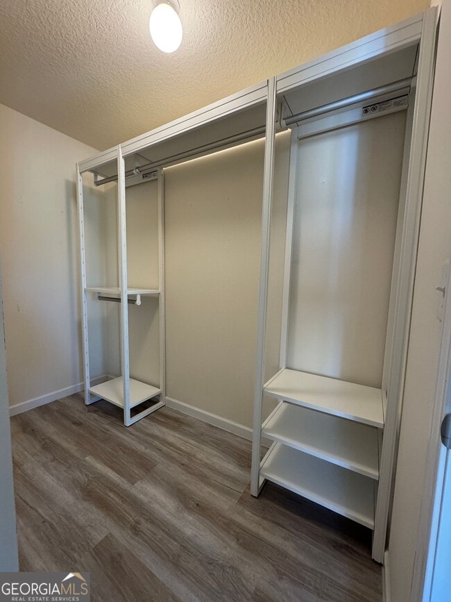 Building Photo - 217 Brooklet Cir