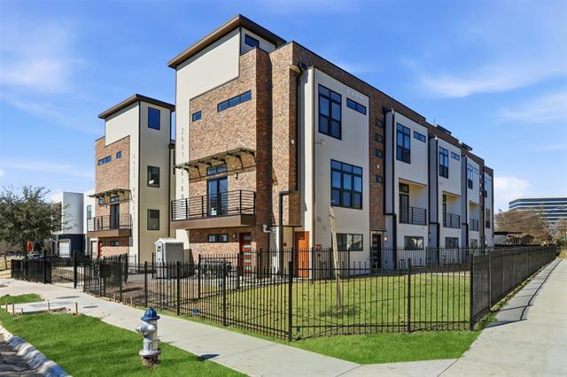 Building Photo - 4635 Manett St