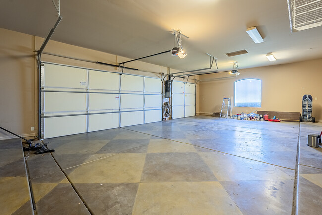 Building Photo - 18131 W Palo Verde Ct