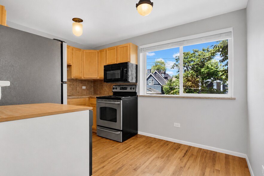 Kitchen - 21 N Washington St