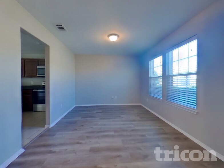 Building Photo - 9200 Tierra Verde Dr