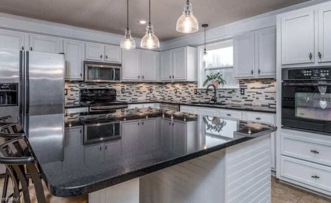 Building Photo - 4 br, 3 bath House - 601 Jeans Cir