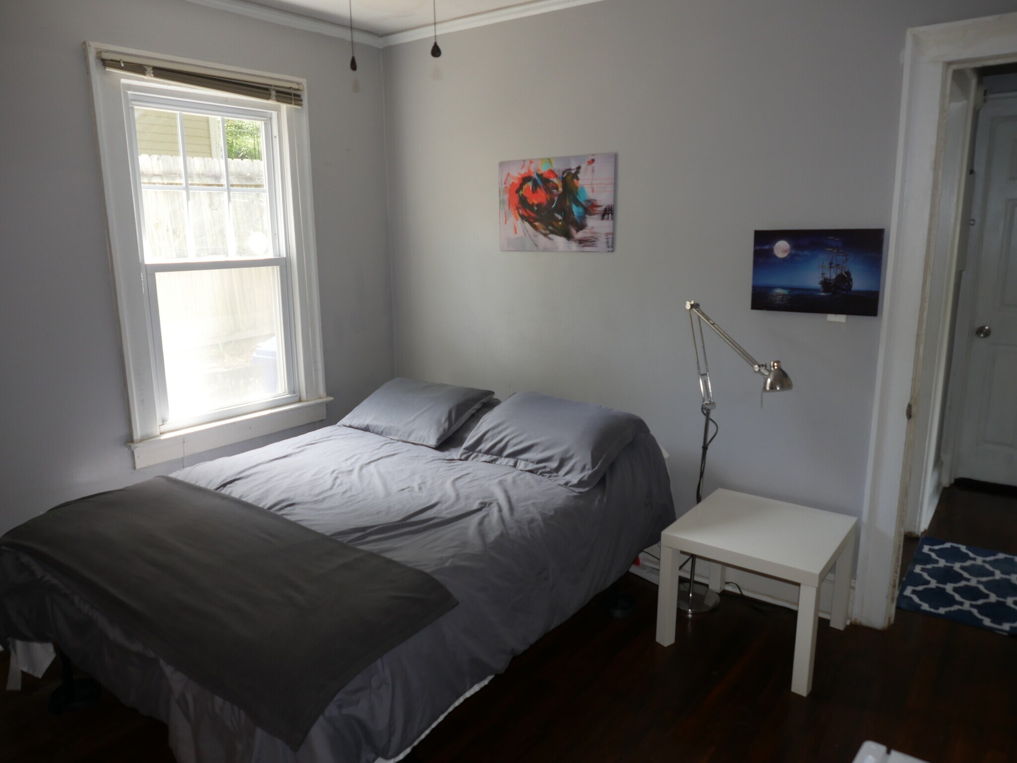 Furnished bedroom - 1065 Atlantic Dr NW