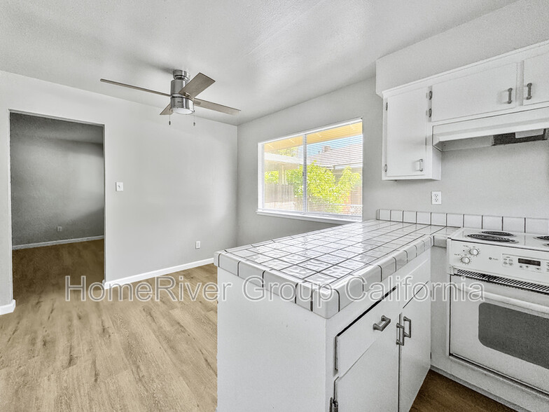 Building Photo - 8011 San Cosme Dr
