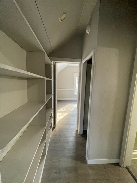 Building Photo - 2023 N Jefferson Ave