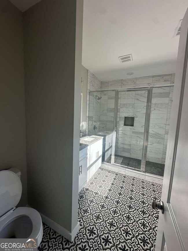 Building Photo - 1536 Montreat Ave SW