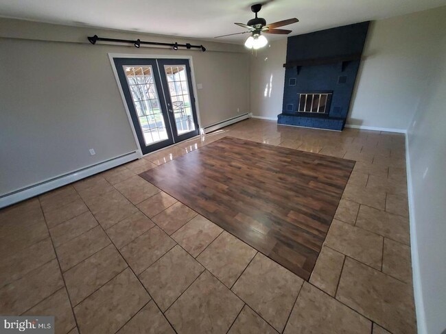 Building Photo - 203 Krick Ln