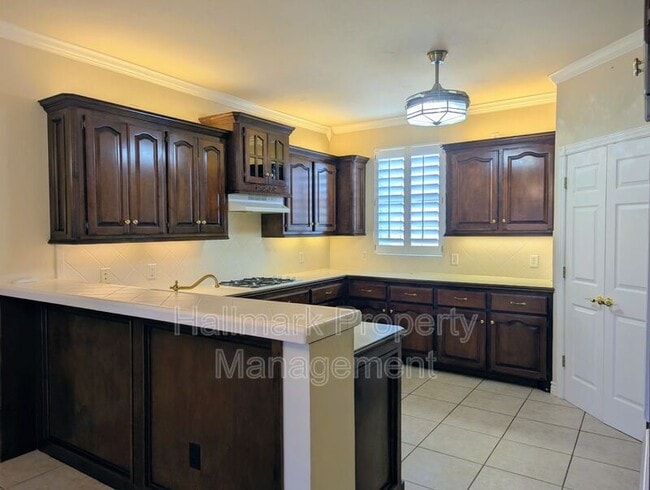 Building Photo - 214 Boulevard Du Lac