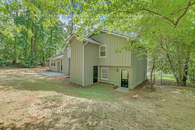 Building Photo - 643 Jason Ct