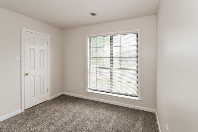 Building Photo - 6567 W Crystal Oak Cove