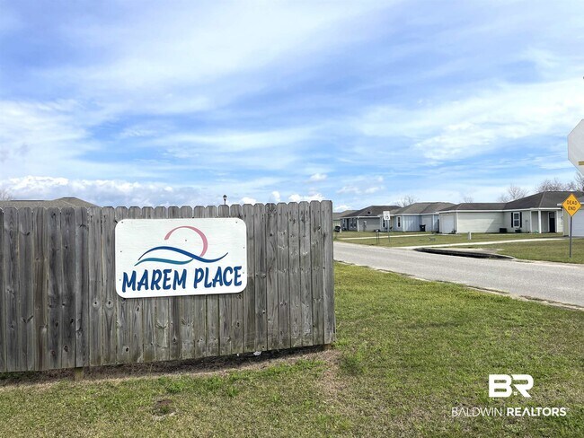 Building Photo - 15142 Marem Dr