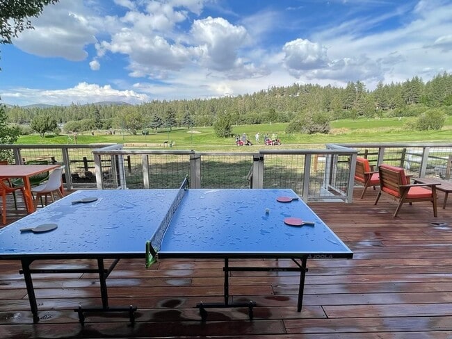 Building Photo - *Furnished 2 Bedroom 2 Bath Home in Big Be...
