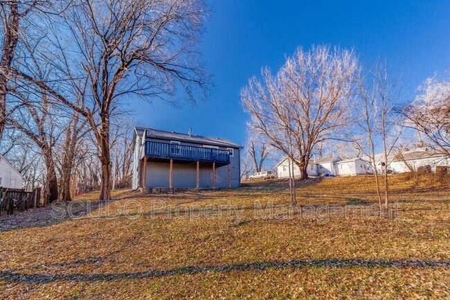 Building Photo - 3711 N Lydia Ave