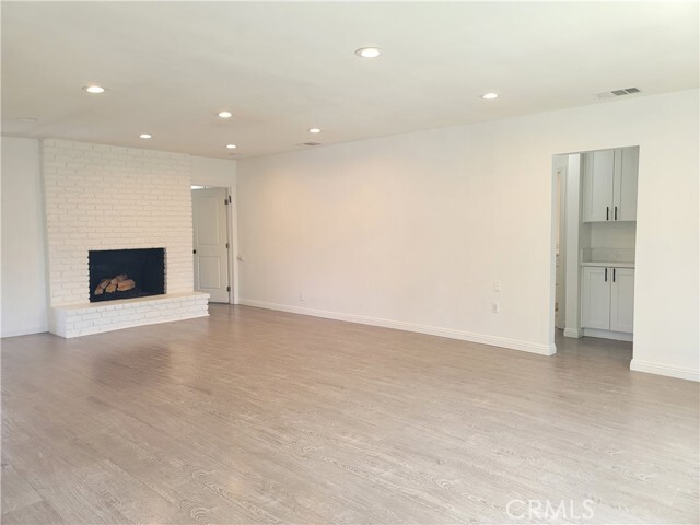 Building Photo - 17557 Lemay Pl