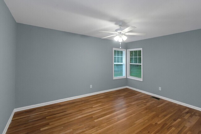 Building Photo - WELCOME HOME!