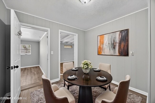 Building Photo - 6955 Miss Muffet Ln S