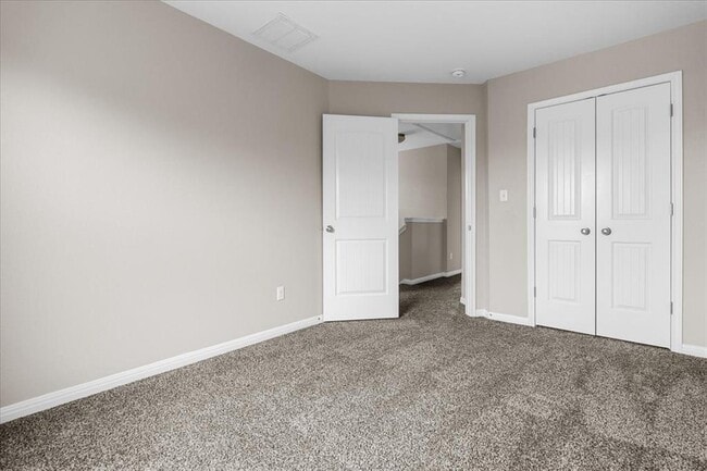 Building Photo - 163 Wainscot Oak Wy