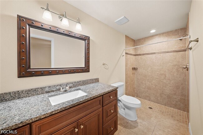 Building Photo - 2820 SW 7th Pl