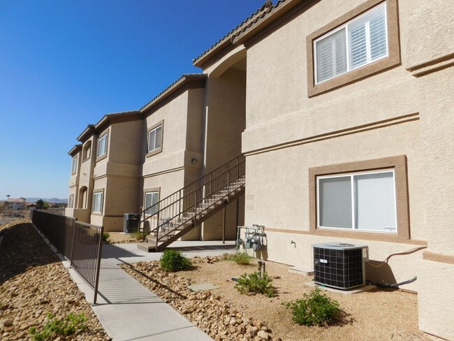 Building Photo - SPACIOUS 3 BEDROOOM CONDO*SOUTHWEST AREA*C...