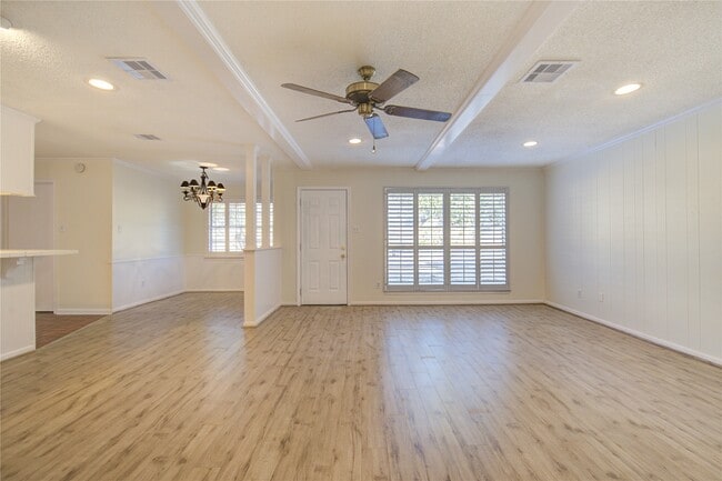 Building Photo - 5810 Boyce Springs Dr