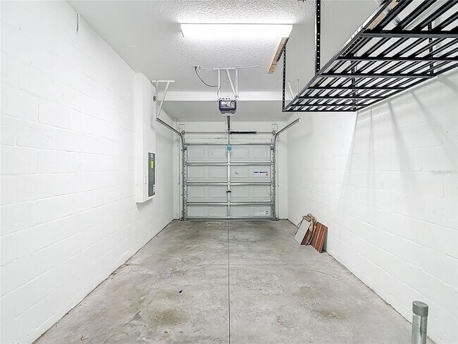 Building Photo - 6170 Shiner St