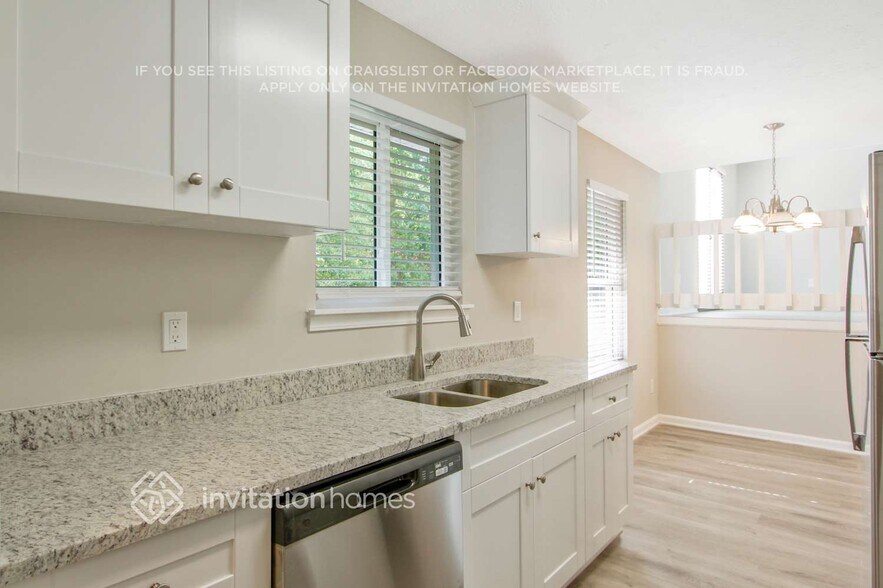 Building Photo - 2047 W Morgan's Bluff Ct